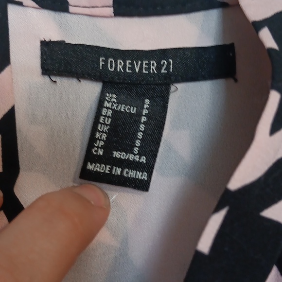 Women's Forever 21 Long Sleeve Houndstooth Pink & Black Dress, Size Small - Picture 6 of 7